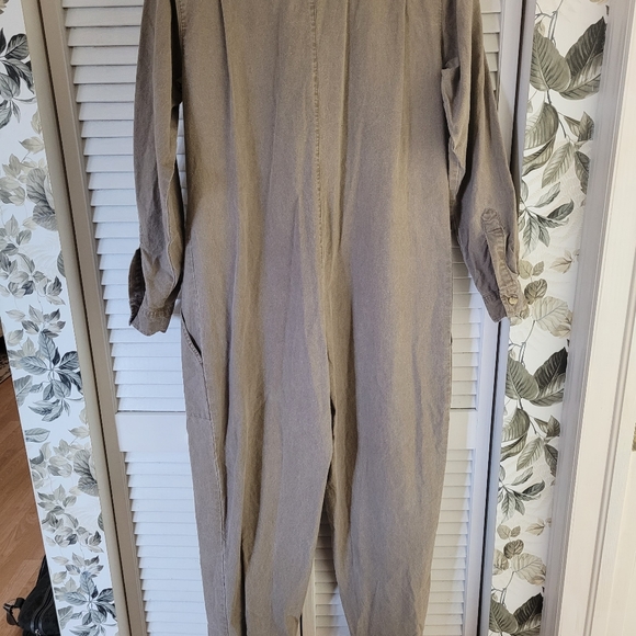 VTG Banana Republic military Jumpsuit shoulder pads and airplane pin - Picture 6 of 15